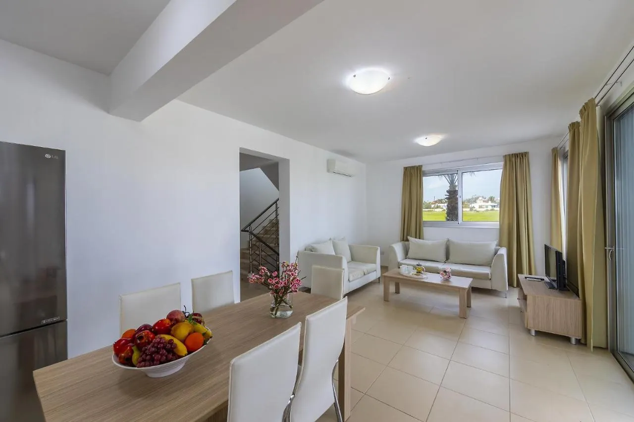 Faros Beachfront Villa Bahçalar